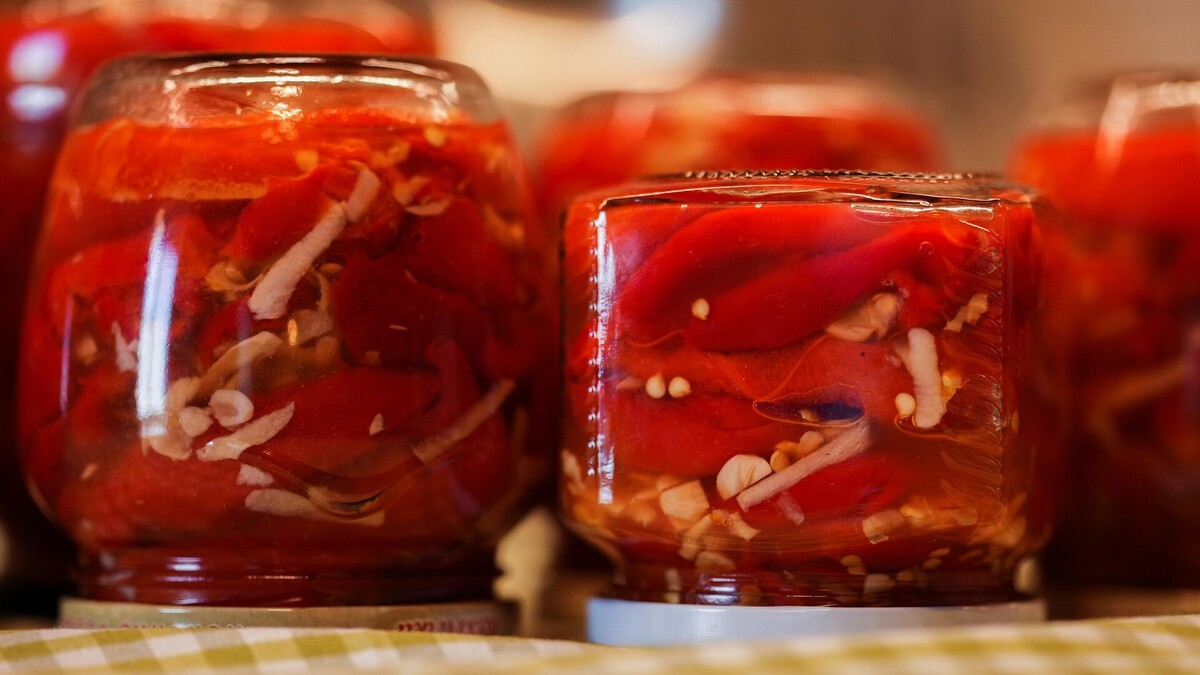    Секретный рецепт консервированных перцев с мёдом и чесноком, который взорвал TikTok