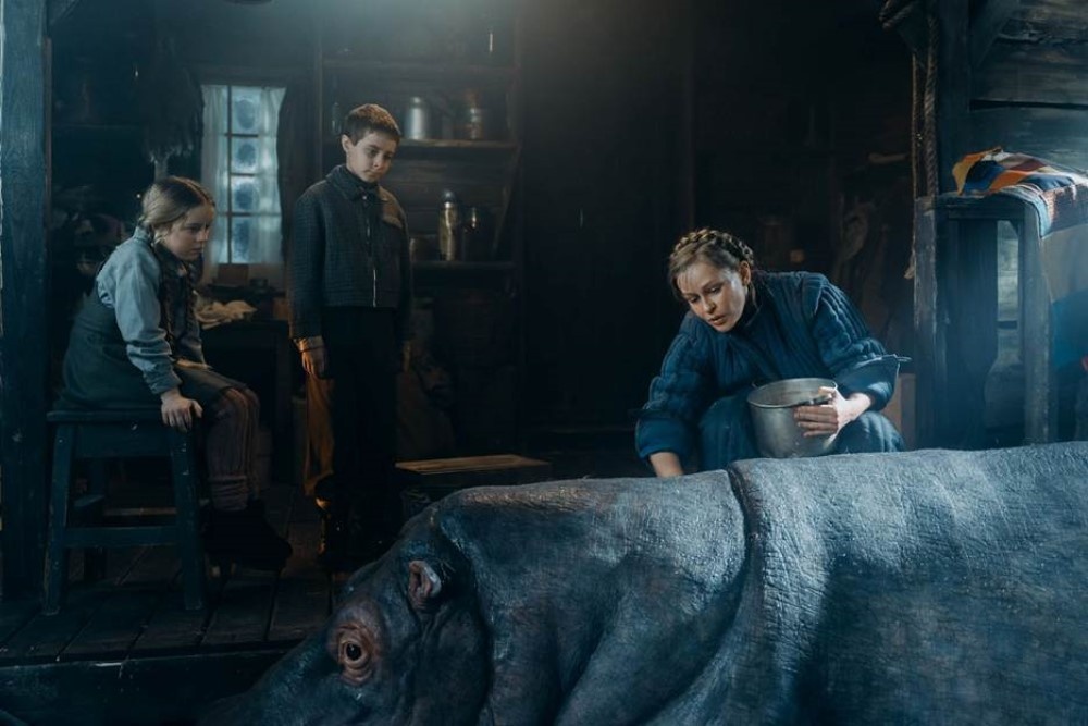     Кадр со съемок фильма «Красавица» (2026) / Фото: «Вольга»