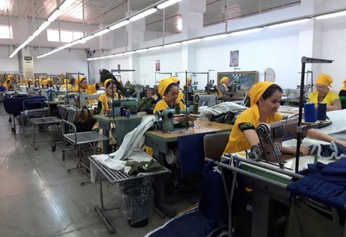 Швейный цех производственного швейного объединения «Бахар», Ашхабад, Туркменистан