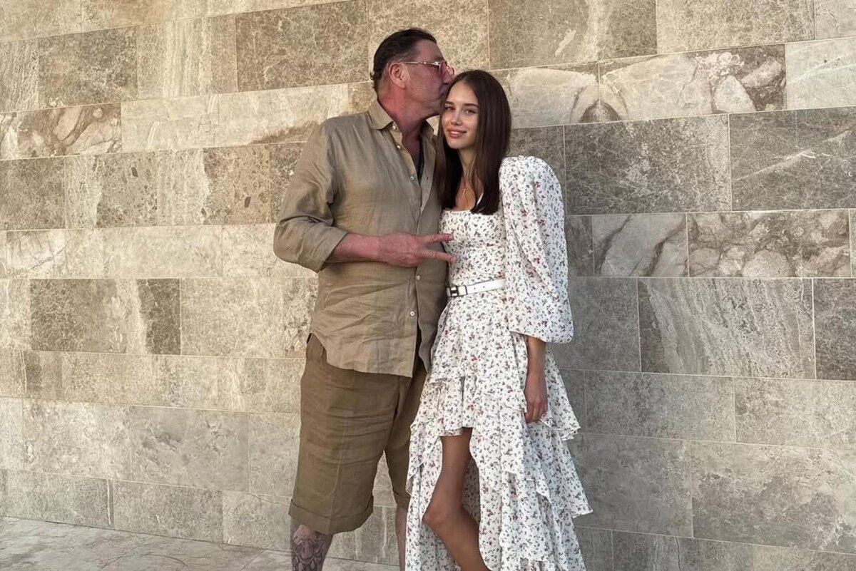    Григорий Лепс с Авророй Кибой Социальные сети