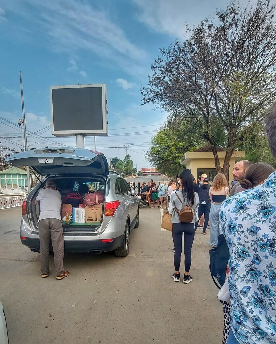 Граница Вьетнама с Лаосом