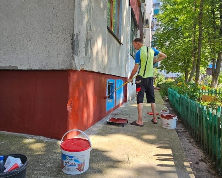     В Курске комиссия выявила 11 нарушений при проверке дворов