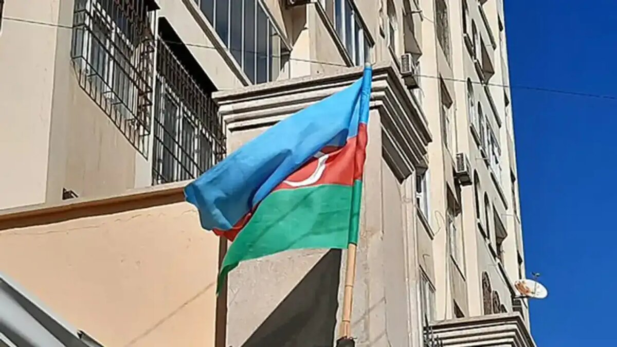    Флаг Азербайджана.