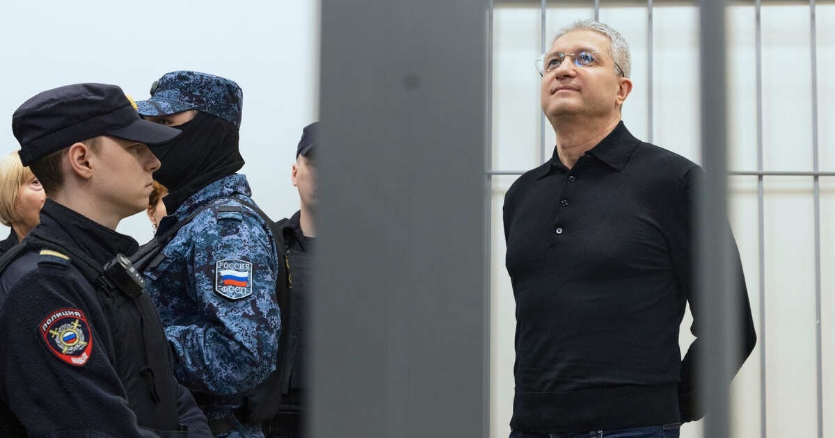 Тимур Иванов