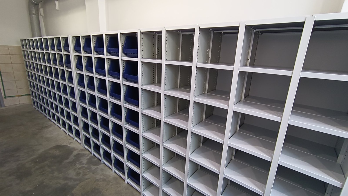 Ячеистые стеллажи