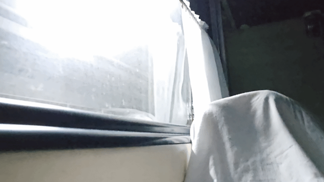 Вид из поезда внутри туннеле