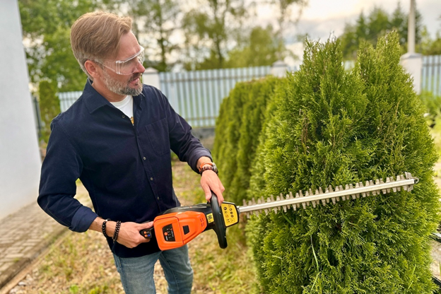 YARD FOX HT 56 B SET - максимальный диаметр ветвей — до 20 мм
