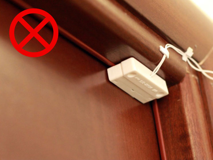 Интеграция электроники в окна требует крайне тонкой работы на этапе монтажа. Избежать этих промахов позволяет только работа с подрядчиком с большим опытом и набитой рукой, как у RestoreHome.