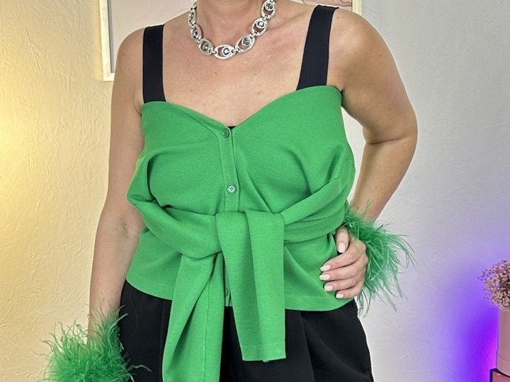 Стильная и эффектная одежда на лето (костюмы, топы, боди и многое другое)