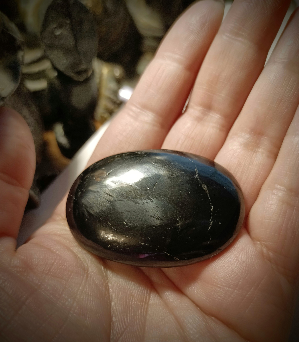 Окатыш шерла из Индии