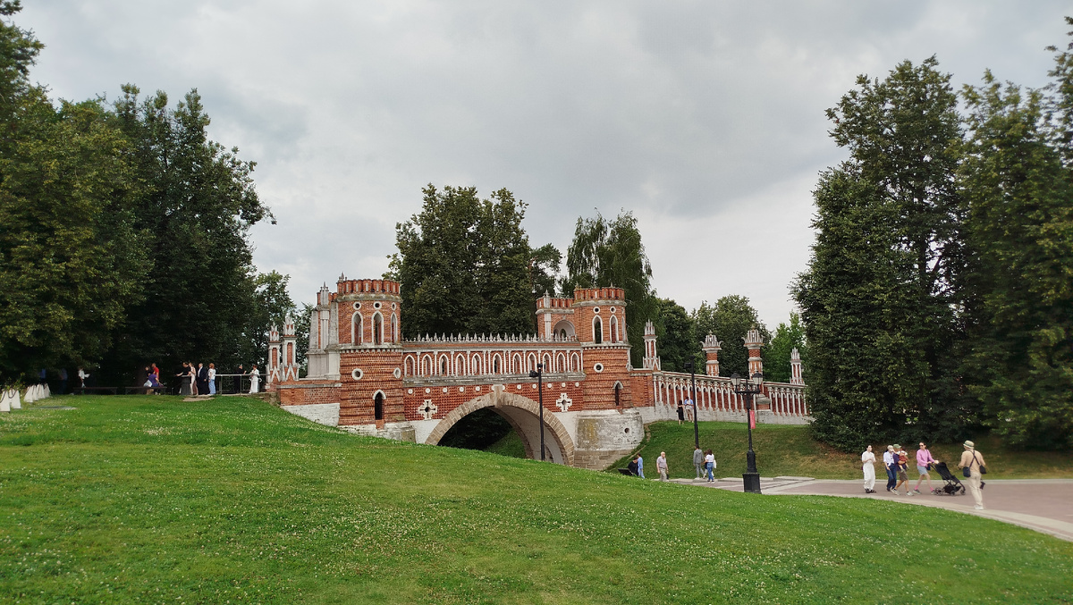 сказочный мостик в Царицыно
