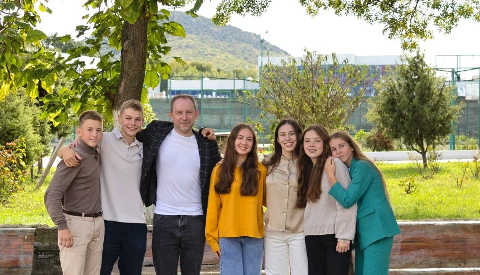 Учащиеся Центра «Слово» с педагогами