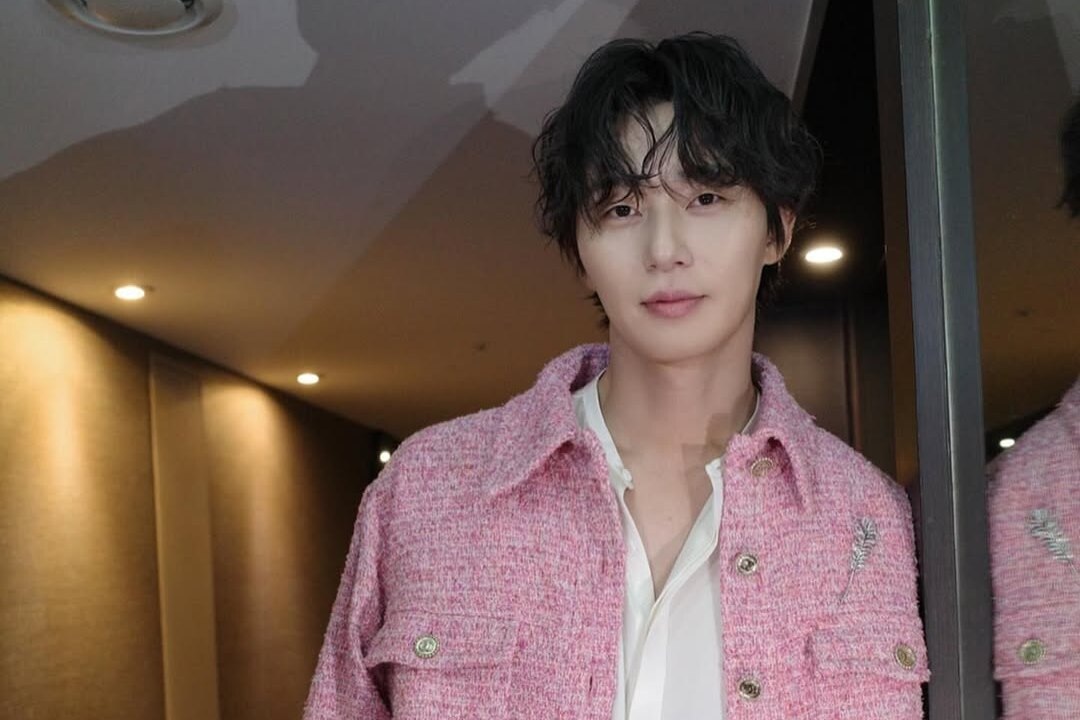     Почему Пак Со Джун годами отказывался от романтики до сериала «В ожидании Кён До»