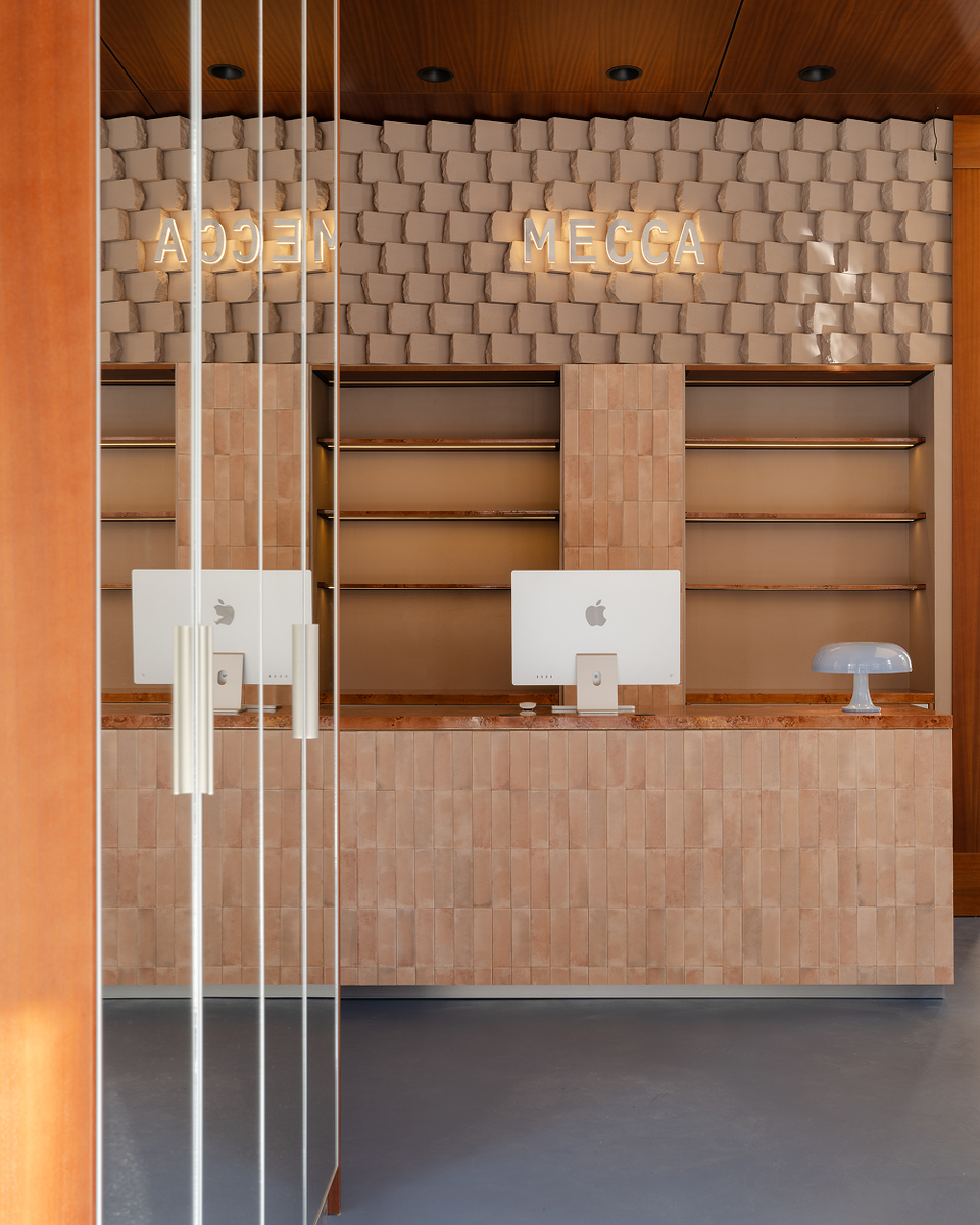    В Москве открылась петербургская бьюти-студия Mecca (фото 1)