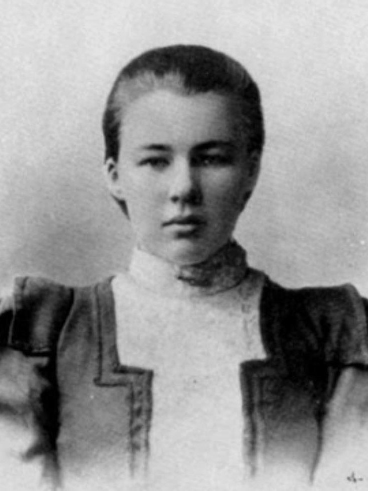 Люба Менделеева