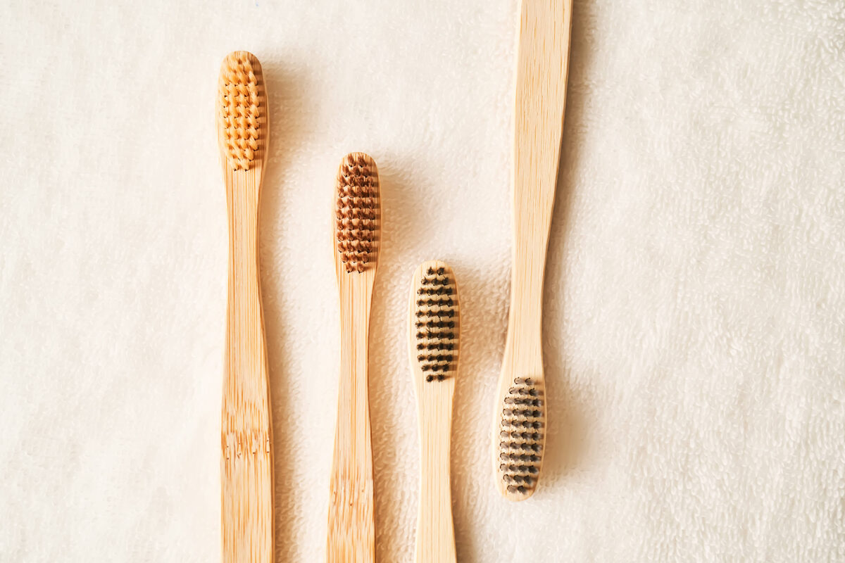     Как чистоплотный заключенный создал главный инструмент поддержания гигиены рта: история изобретения зубной щетки