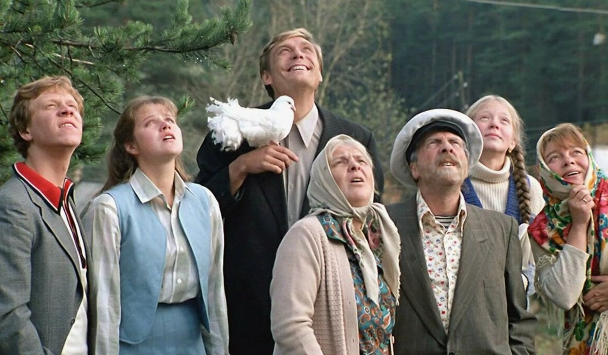    Фото: кадр из фильма "Любовь и голуби"