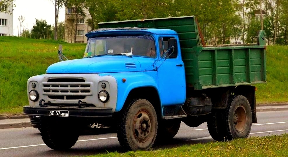 Умели раньше делать автомобили. Почему многие с теплотой вспоминают ЗИЛ 130 и ставят его в пример. Основные преимущества