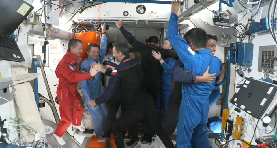 Прощание экипажа Ах-4. Фото: Axiom Space