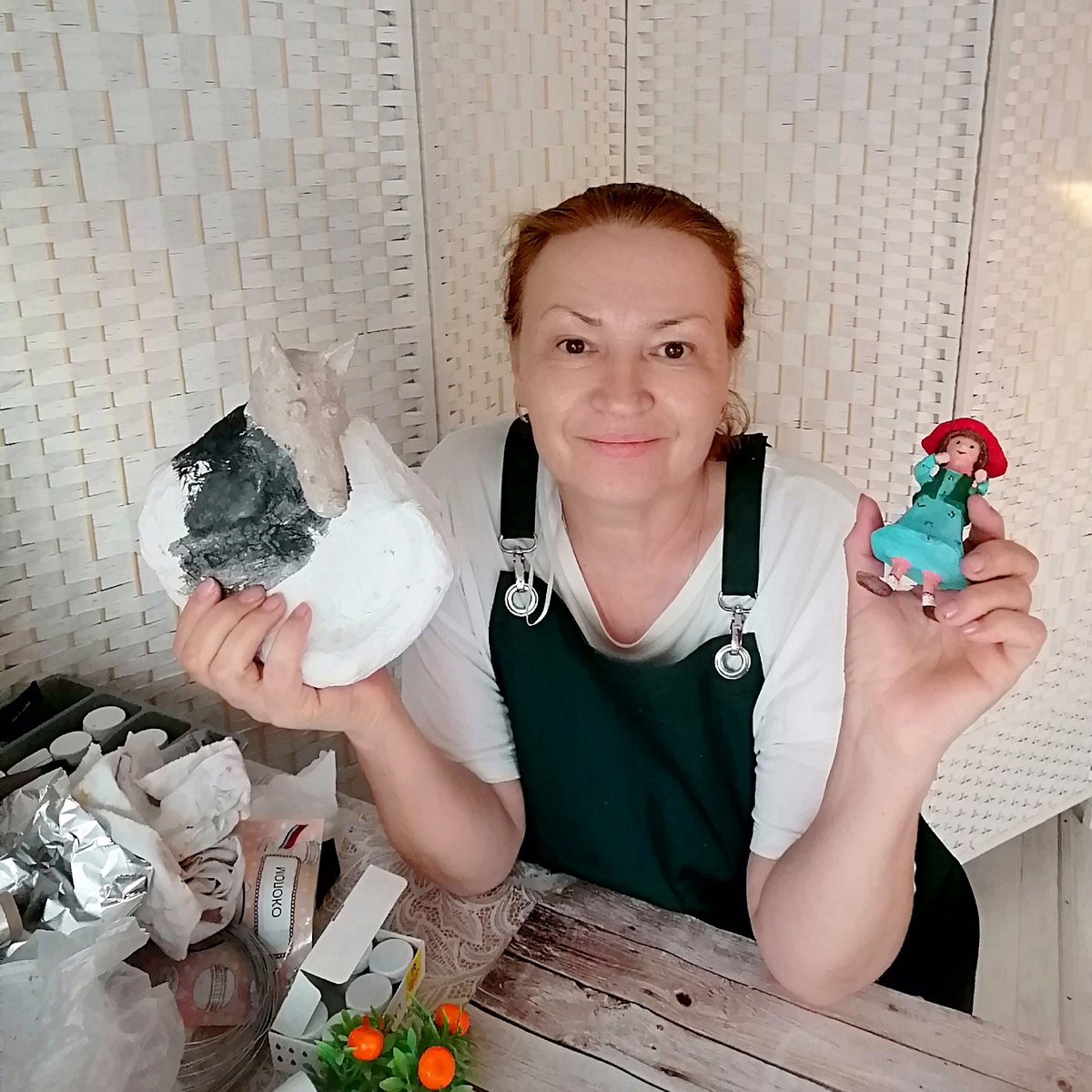 Красная Шапочка и Волк - марафон по проработке страхов. Лепим из папье-маше фигурки, выполняем упражнения, трансформируем. 