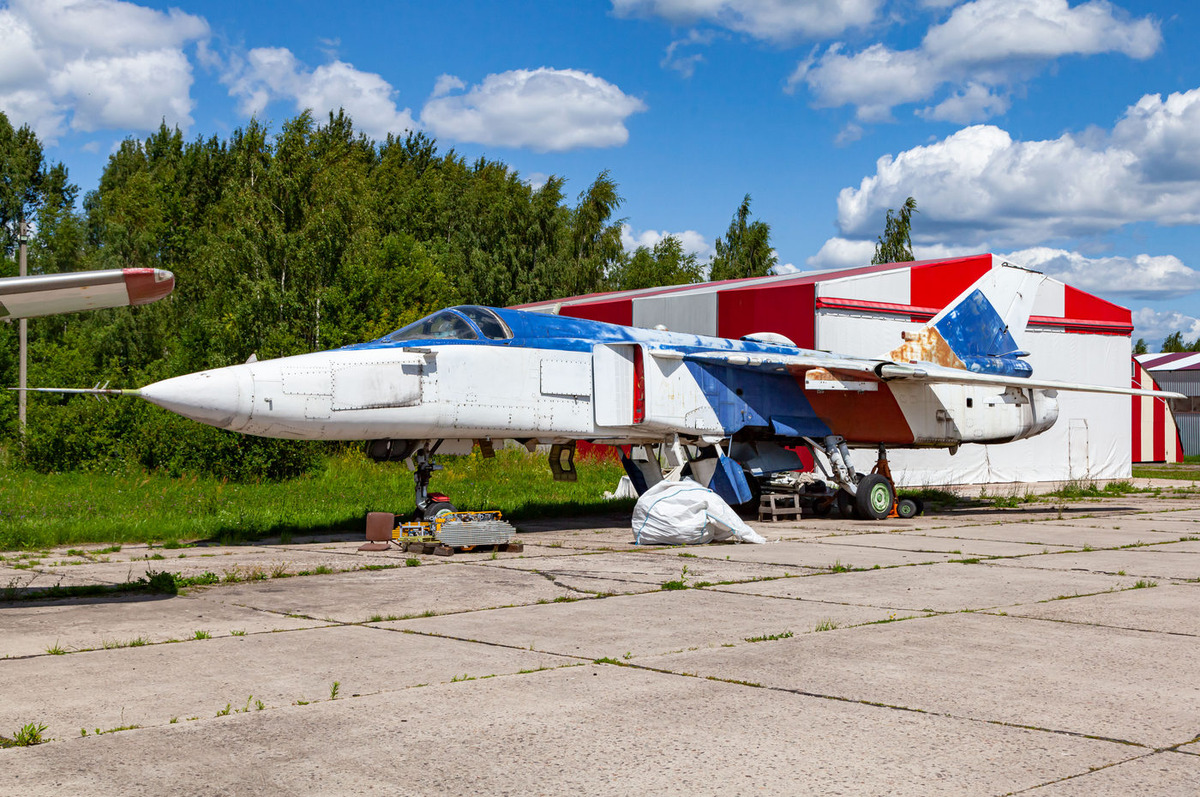 Су-24МР борт 40 в Орешково лето 2025г