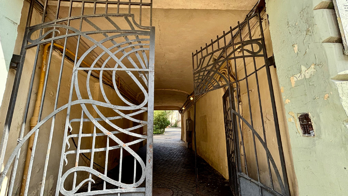 Место для тех, кто ищет атмосферные тихие места старого Петербурга