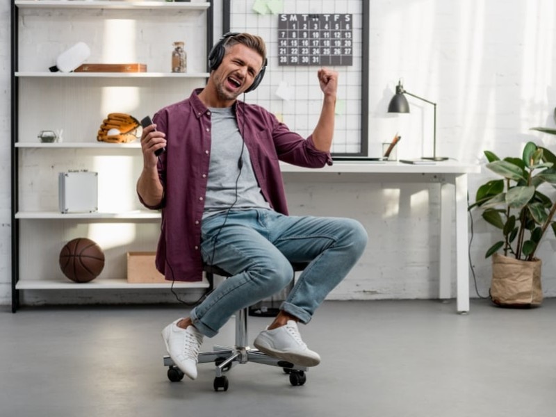    Опрос: помогает ли вам музыка сконцентрироваться на работе?