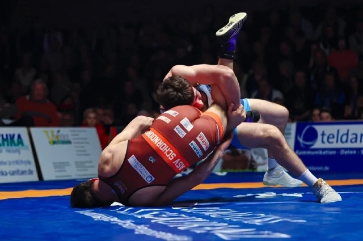    Сборная РФ по вольной борьбе победила команду США со счётом 6:4