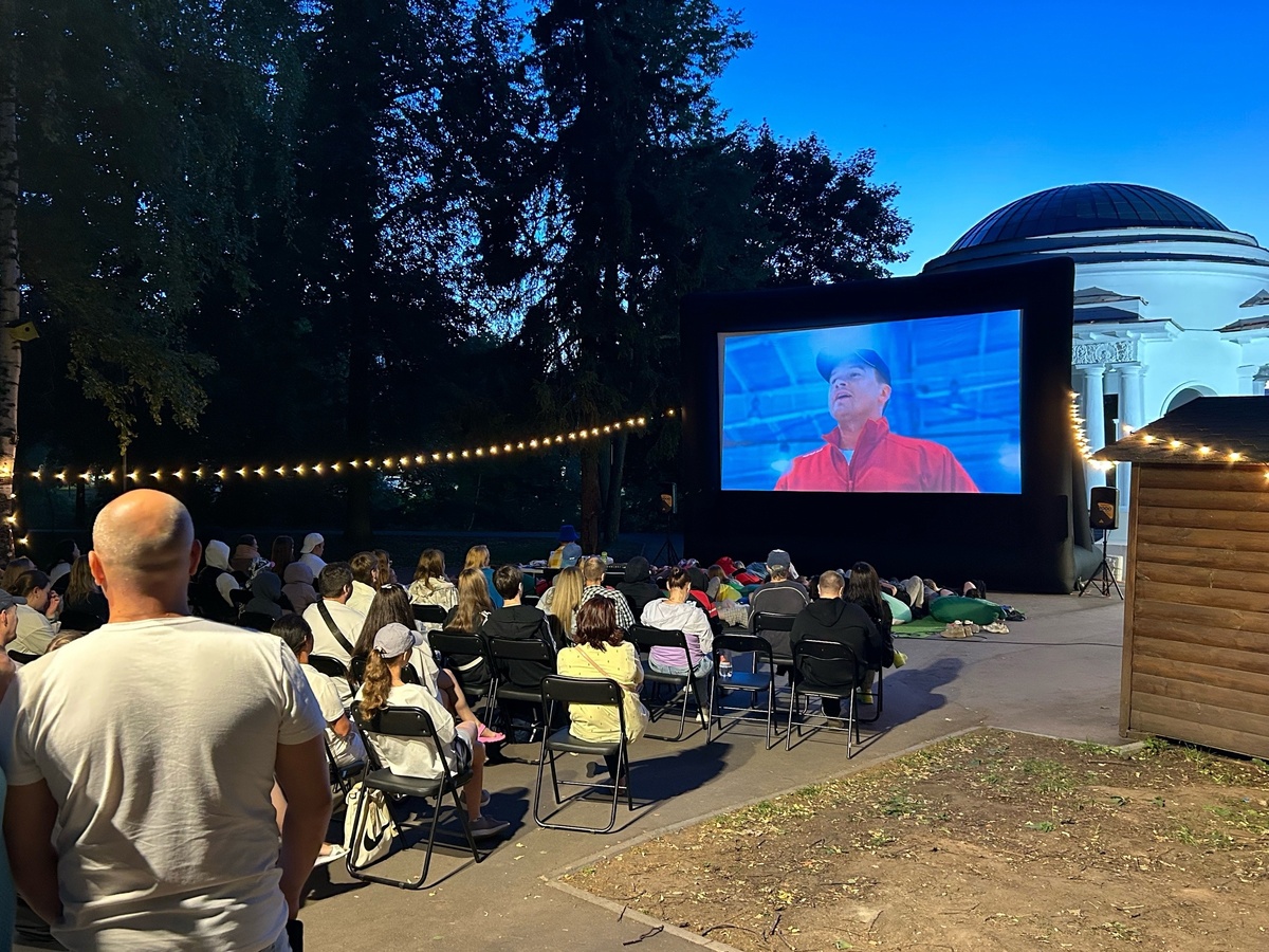    Эти русские имена буквально вгоняют иностранцев "в краску" - запомните, чтобы потом не краснеть