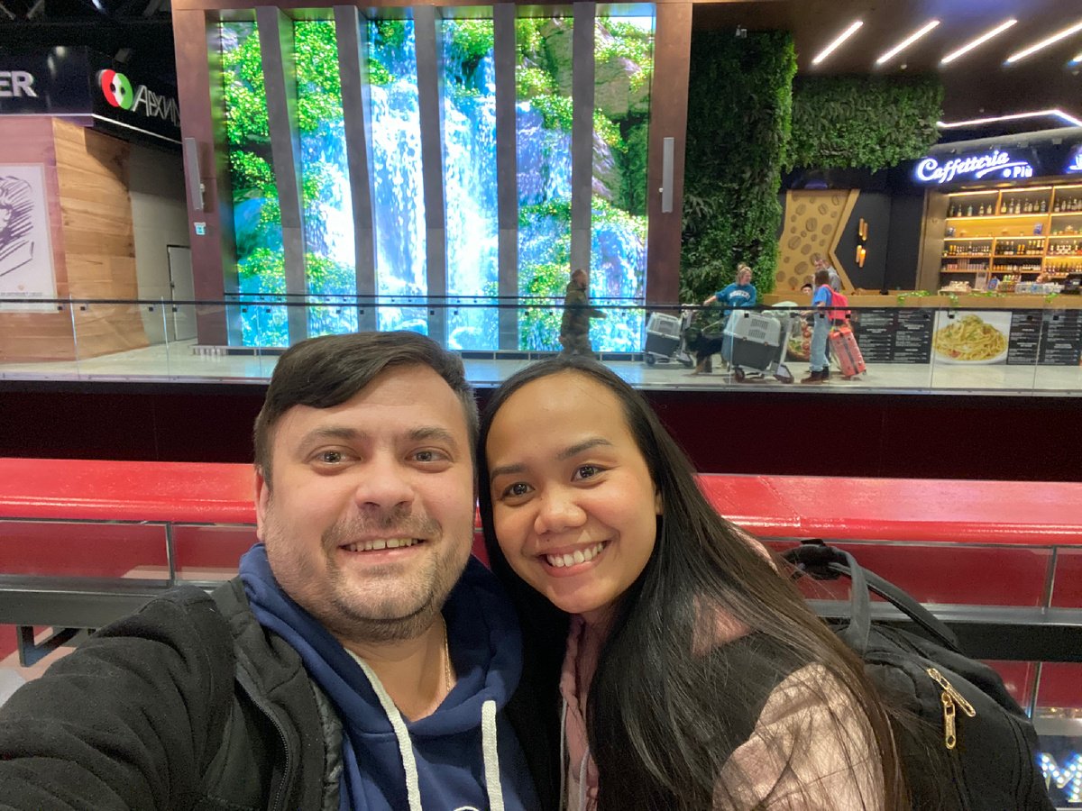 Наше фото из аэропорта Шереметьево.