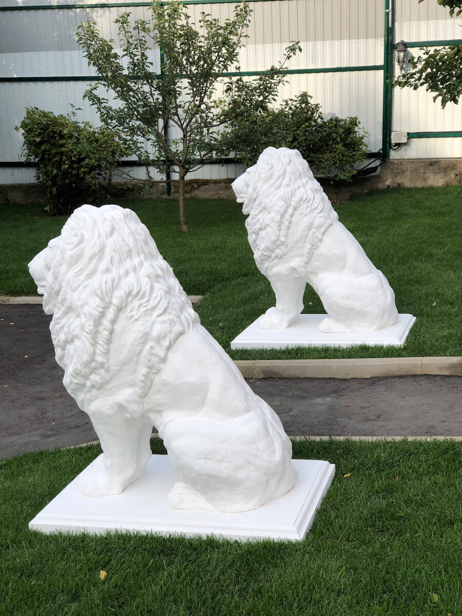 Источник: https://magazin-skulptur.ru/product-category/arxitekturnyj-dekor/plity/