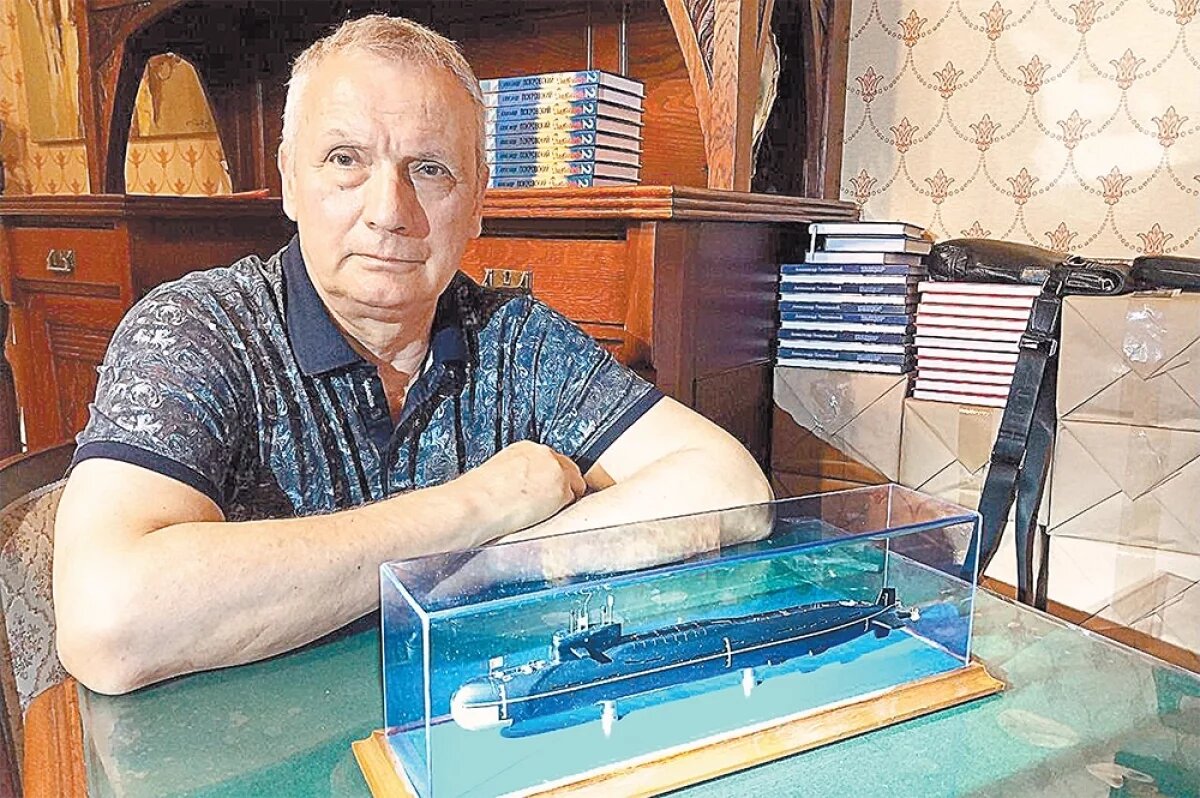    Александр Покровский за время службы на подводных лодках участвовал в 12 автономных походах.