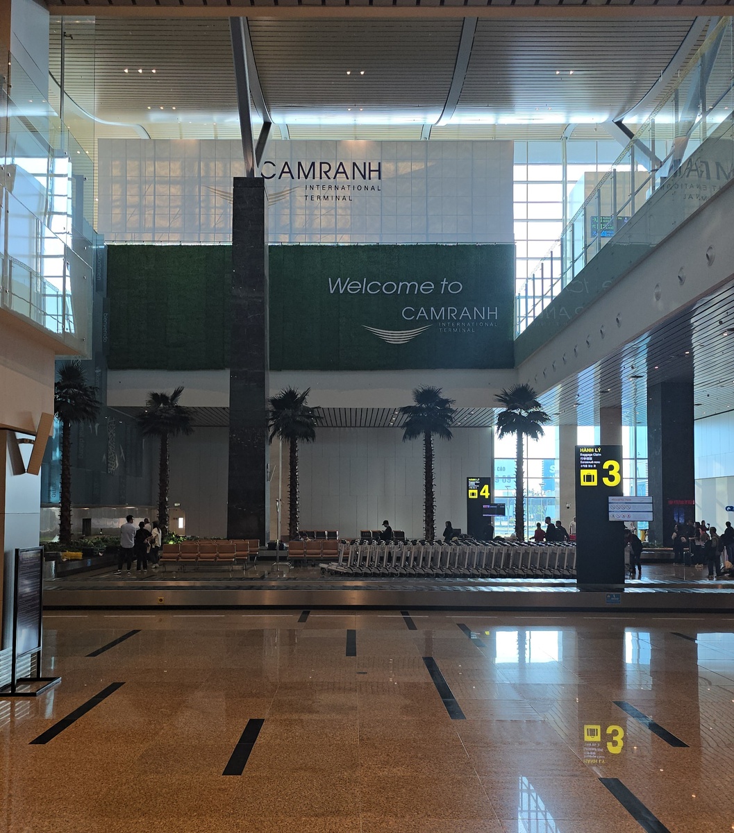 Туристы, отправляющиеся на отдых в Нячанг или Камрань пакетным туром, прилетают в аэропорт Камрань.