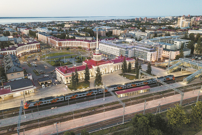    Виктор Казарин