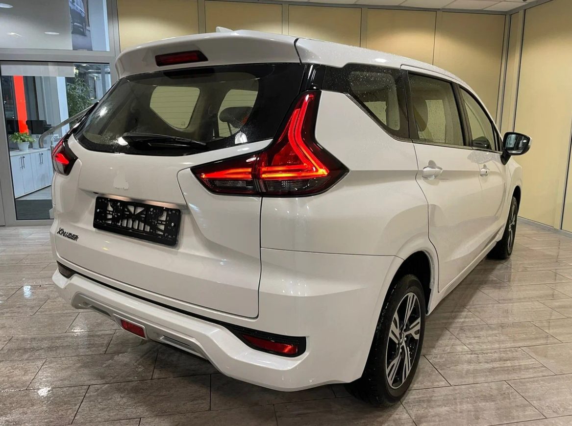 В России продаётся «японский Ларгус». Источник иллюстрации - auto.ru