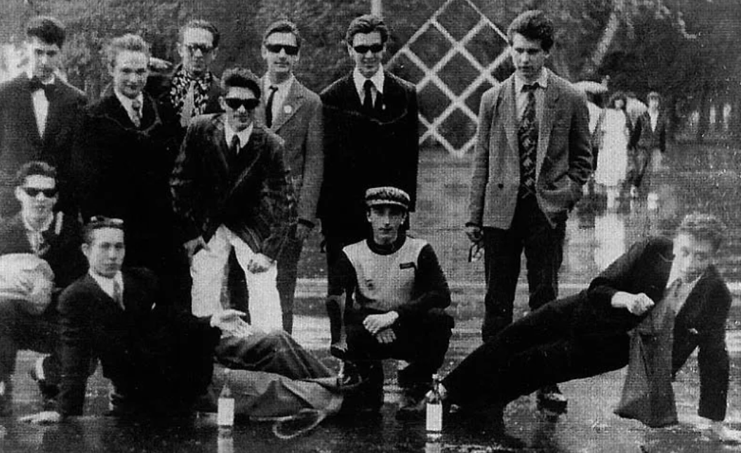 Молодые люди из 1960-х, косившие под "золотую молодежь"