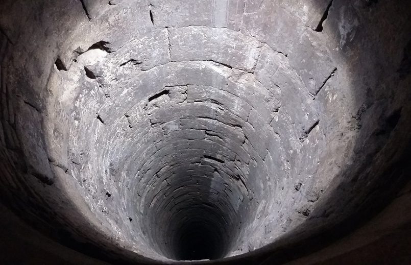 В 1991 году в Ровенской области из колодца извлекли тела 67 жертв, погибших от рук бандеровцев