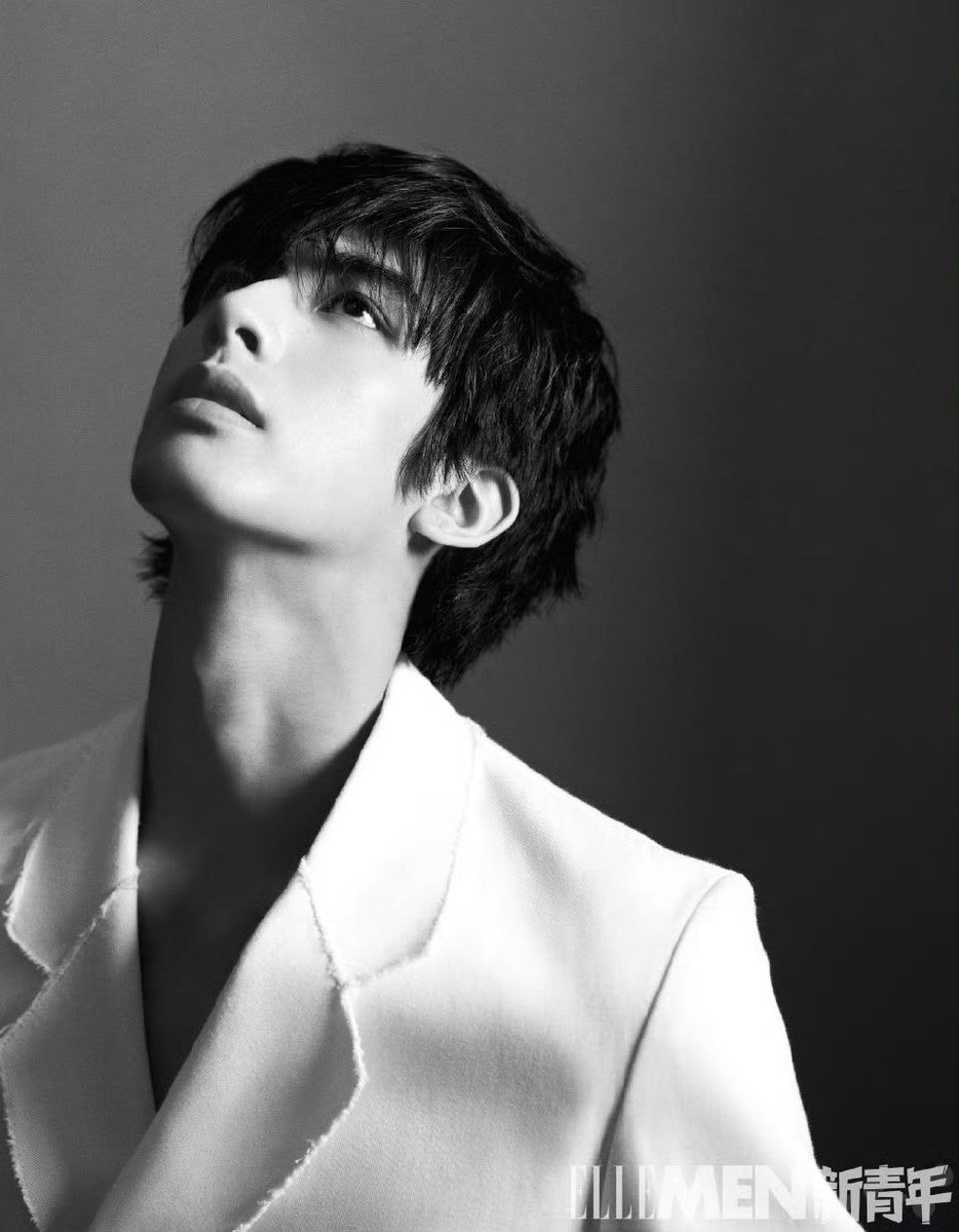 Актёр Сун Вэйлун, 26 лет. Листайте галерею...