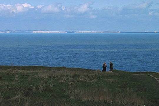    Великобритания объявила войну организаторам нелегальной миграции через Ла-Манш