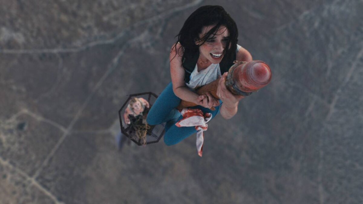 Изображение взято с https://mubi.com/en/ru/films/fall-2022