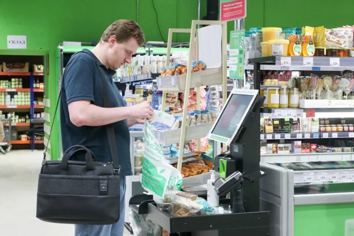    Формат магазинов низких цен рассчитан на людей с невысоким доходом и на тех, кто хочет сэкономить. Фото для иллюстрации.