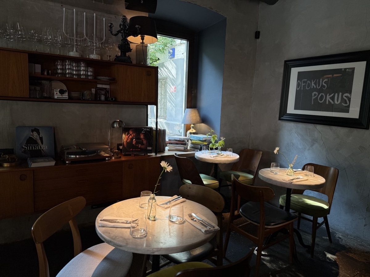 Внутри заведения