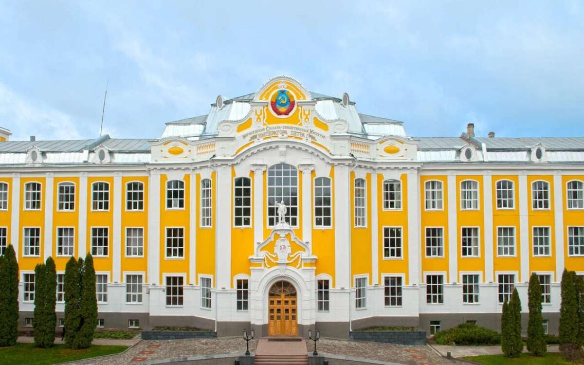    Бывший заведующий кафедрой Воронежского государственного аграрного университета предстанет перед судом по делу о получении взятки с сервиса Яндекс.Карты