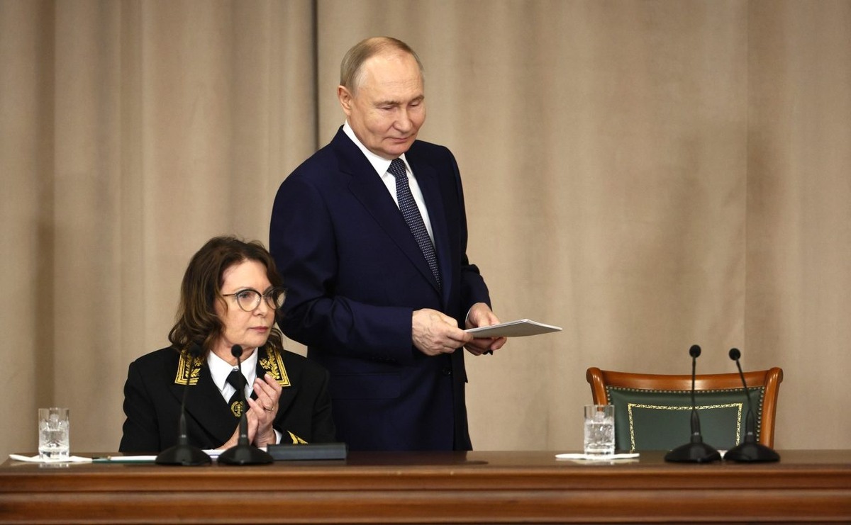     Ирина Подносова и Владимир Путин. Фото с сайта Кремля