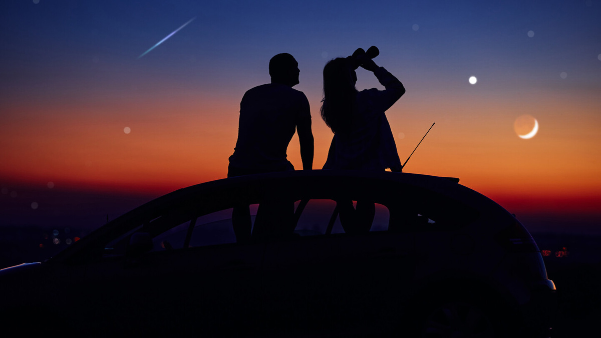     Фото: AstroStar/Shutterstock/FOTODOM Хотя летние ночи короче зимних, к концу июля и в августе продолжительность астрономических сумерек увеличивается по сравнению с июнем