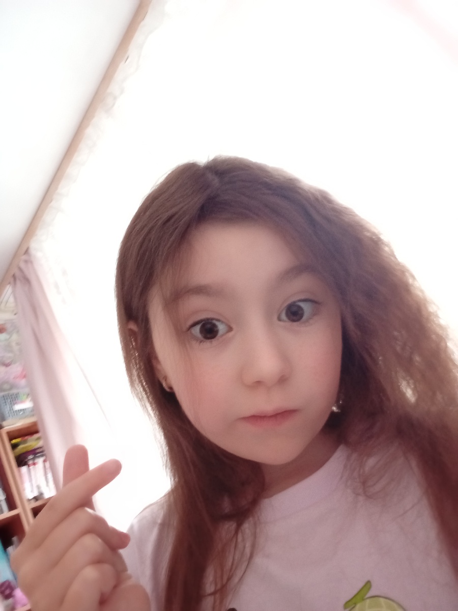 Эээ поч там нету сердечка лад фотка вроде норм ни и вообще как вам причесон