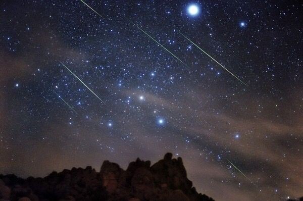 Что такое падающие звёзды?