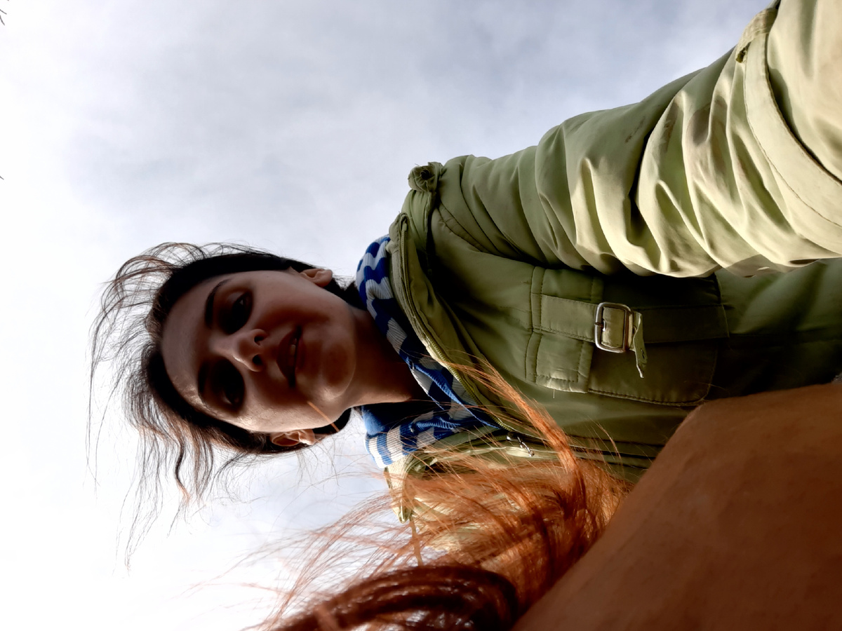 развивается и грива, и волосы