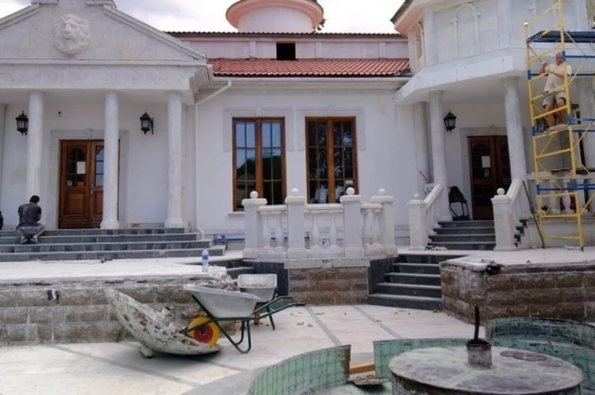    В городском саду Ялты демонтируют аллею звезд и проложат систему полива