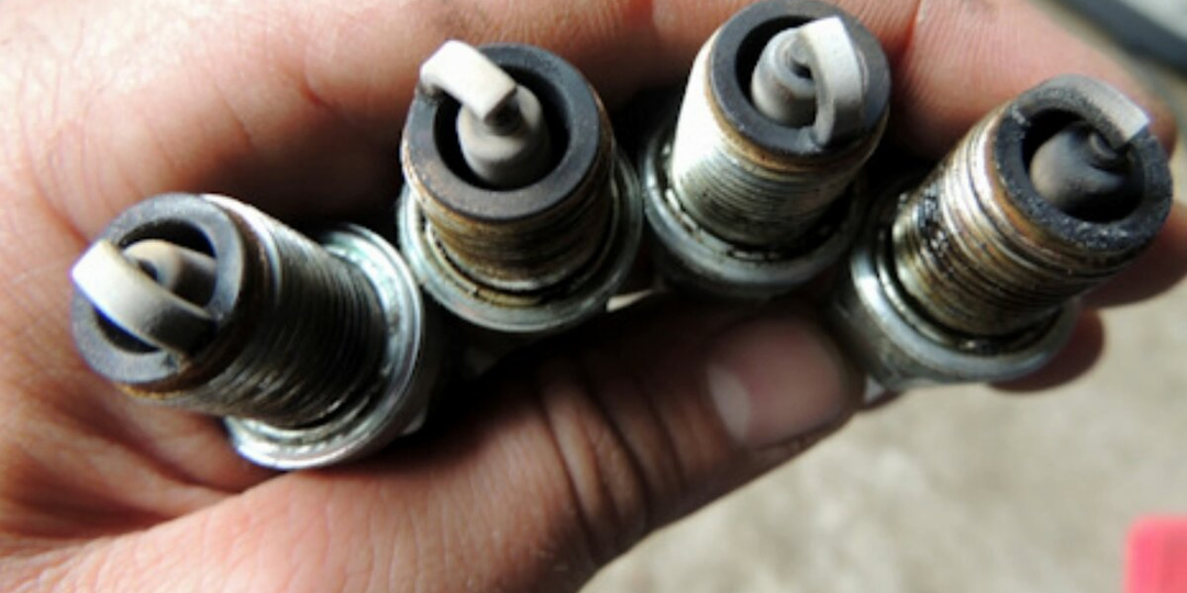 Белый нагар на свечах! Чем опасен для двигателя?